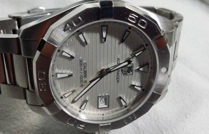 泰格豪雅手表表鏈出現劃痕該如何處理？（表鏈劃痕修復秘籍）（圖）